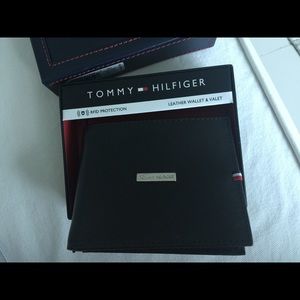 Tommy Hilfiger wallet